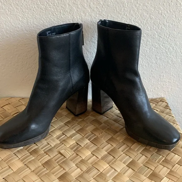 Sanctuary Razzle Boots (size 9) - Picture 14 of 15